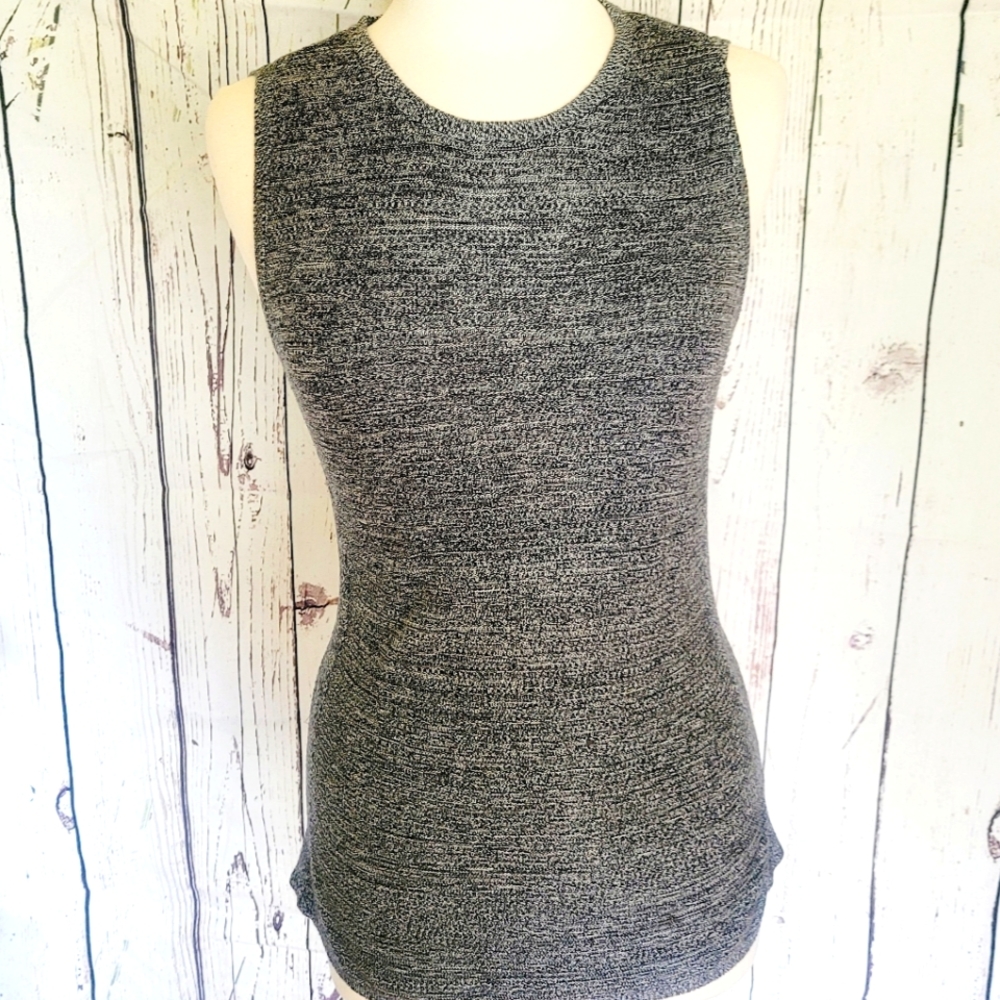 Dana Buchman knit shell top Size Small